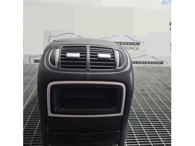 bontott PORSCHE CAYENNE Könyöklő