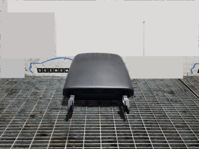 bontott PORSCHE CAYENNE Könyöklő