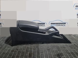 bontott PORSCHE CAYENNE Könyöklő