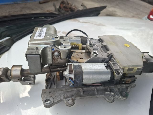 bontott PORSCHE CAYENNE Kormányoszlop