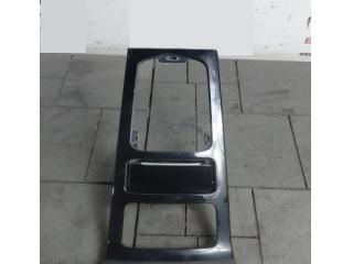 bontott PORSCHE CAYENNE Középső Kardánbox Burkolat