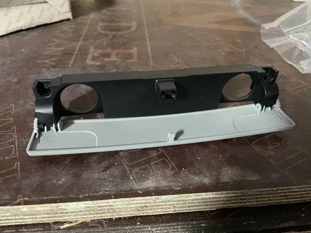 bontott PORSCHE CAYENNE Középső Műszerfal Díszléc