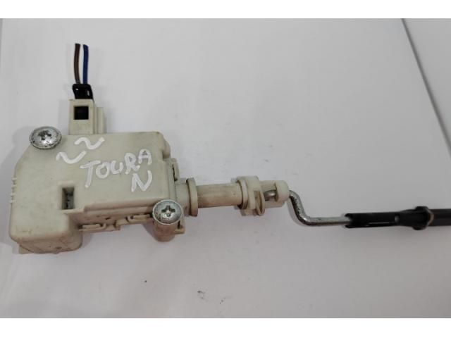 bontott PORSCHE CAYENNE Központizár Motor Tankajtó