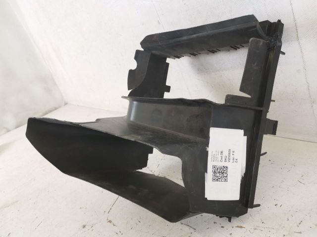 bontott PORSCHE CAYENNE Légterelő