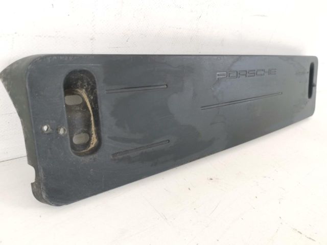 bontott PORSCHE CAYENNE Rendszámtábla Tartó