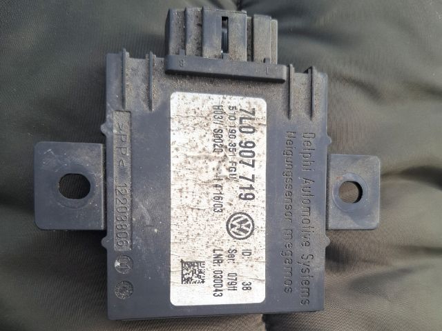 bontott PORSCHE CAYENNE Riasztó Központ