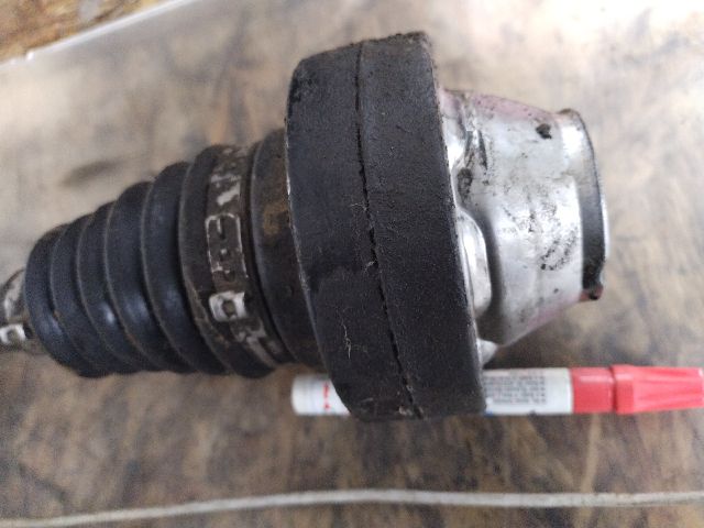 bontott PORSCHE CAYENNE Bal Féltengely