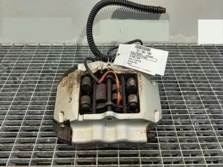 bontott PORSCHE CAYENNE Bal hátsó Féknyereg Munkahengerrel