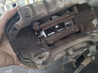 bontott PORSCHE CAYENNE Bal hátsó Féknyereg Munkahengerrel