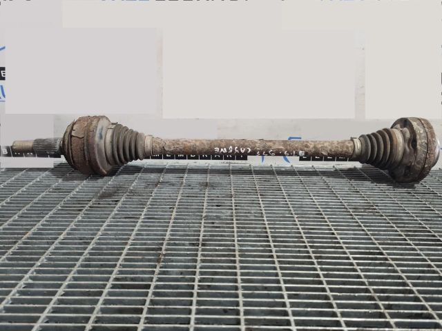 bontott PORSCHE CAYENNE Bal hátsó Féltengely