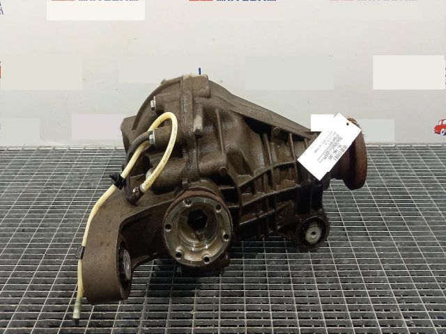 bontott PORSCHE CAYENNE Differenciálmű Tartó Bak