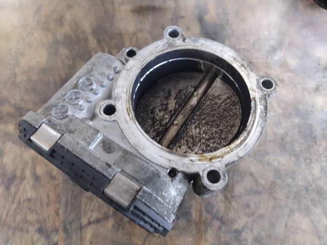 bontott PORSCHE CAYENNE Fojtószelep (Elektromos)