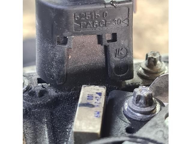 bontott PORSCHE CAYENNE Generátor