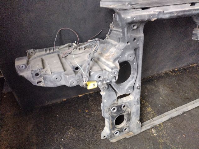 bontott PORSCHE CAYENNE Homlokfal (Üres lemez)