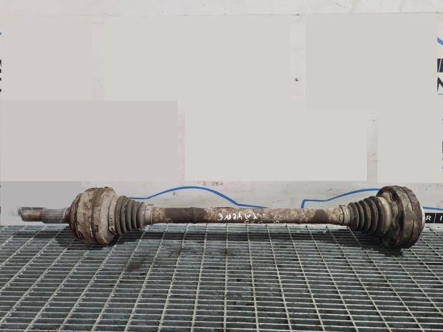 bontott PORSCHE CAYENNE Jobb hátsó Féltengely
