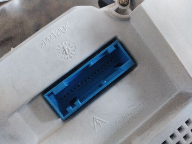 bontott PORSCHE CAYENNE Kilométeróra