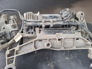 bontott PORSCHE CAYENNE Légkompresszor