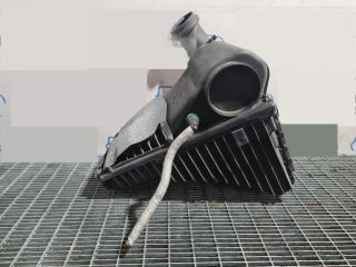 bontott PORSCHE CAYENNE Légszűrő Ház