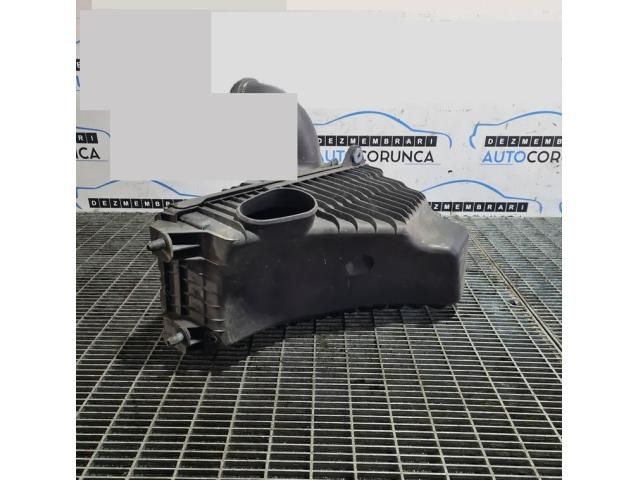 bontott PORSCHE CAYENNE Légszűrő Ház