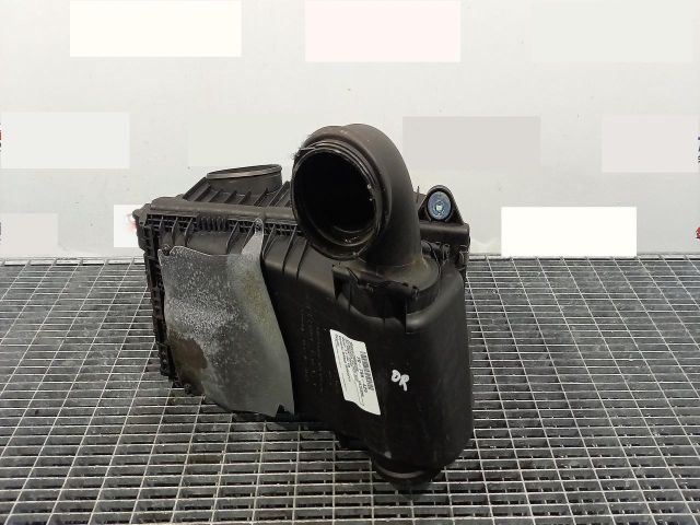 bontott PORSCHE CAYENNE Légszűrő Ház