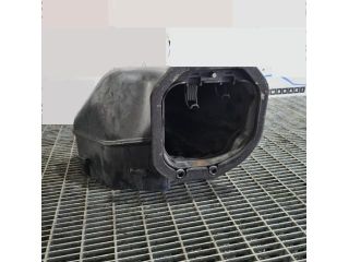 bontott PORSCHE CAYENNE Légszűrő Ház