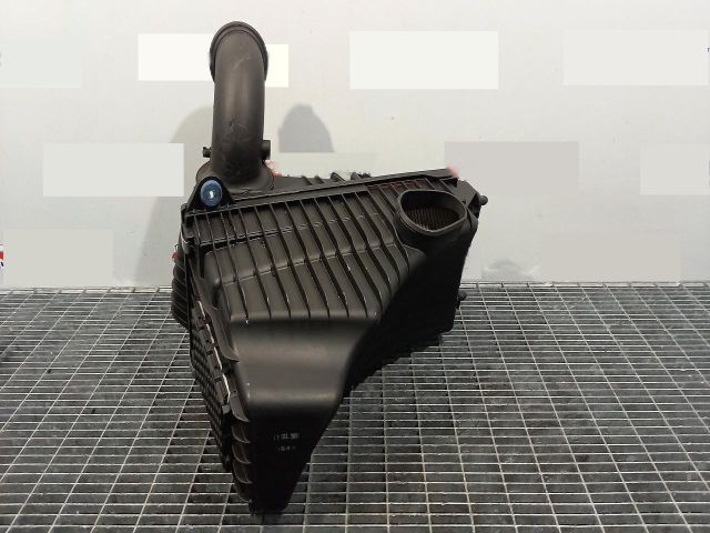 bontott PORSCHE CAYENNE Légszűrő Ház