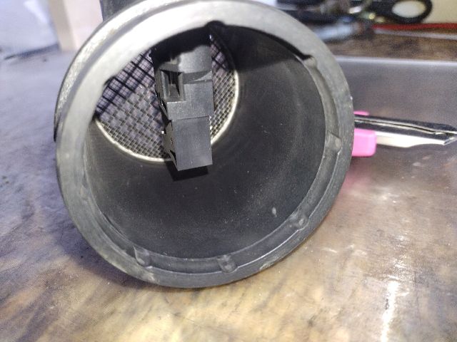 bontott PORSCHE CAYENNE Légtömegmérő