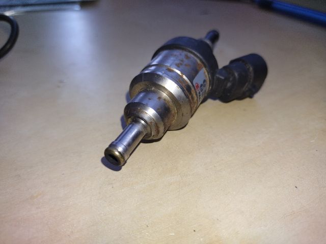 bontott PORSCHE CAYENNE Porlasztó (1 db)