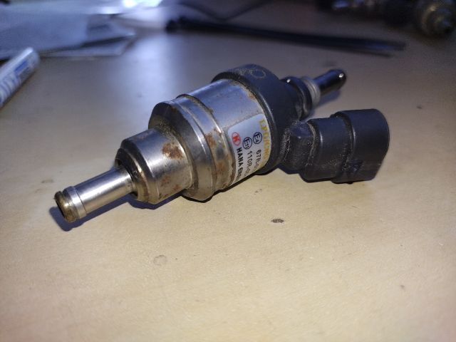 bontott PORSCHE CAYENNE Porlasztó (1 db)