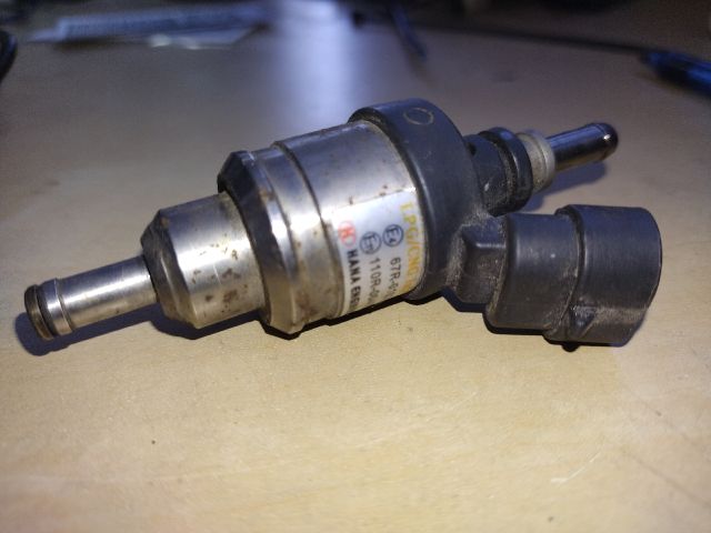 bontott PORSCHE CAYENNE Porlasztó (1 db)