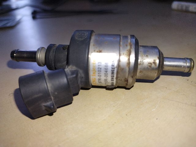 bontott PORSCHE CAYENNE Porlasztó (1 db)