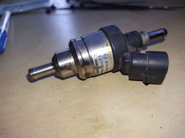 bontott PORSCHE CAYENNE Porlasztó (1 db)