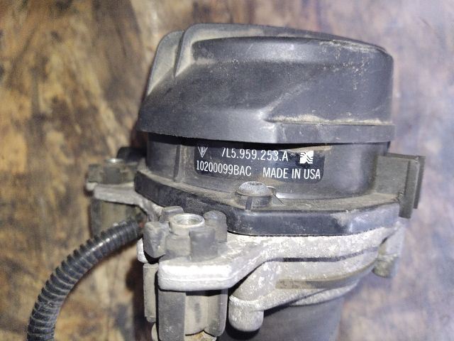 bontott PORSCHE CAYENNE Szekunder Levegő Szivattyú