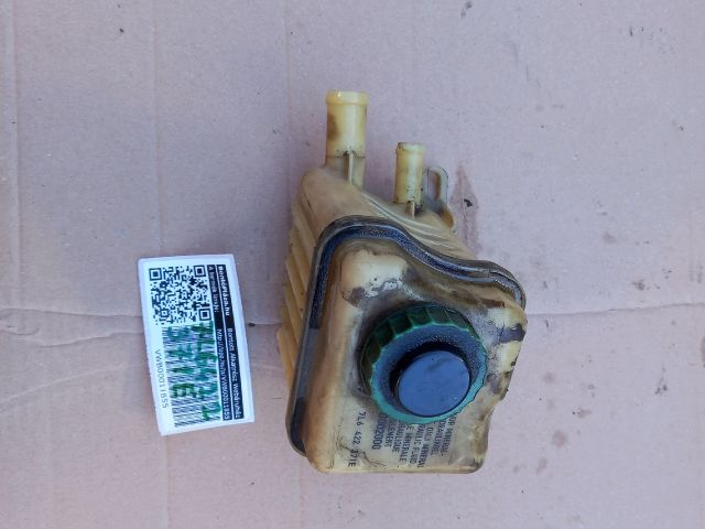 bontott PORSCHE CAYENNE Szervóolaj Tartály