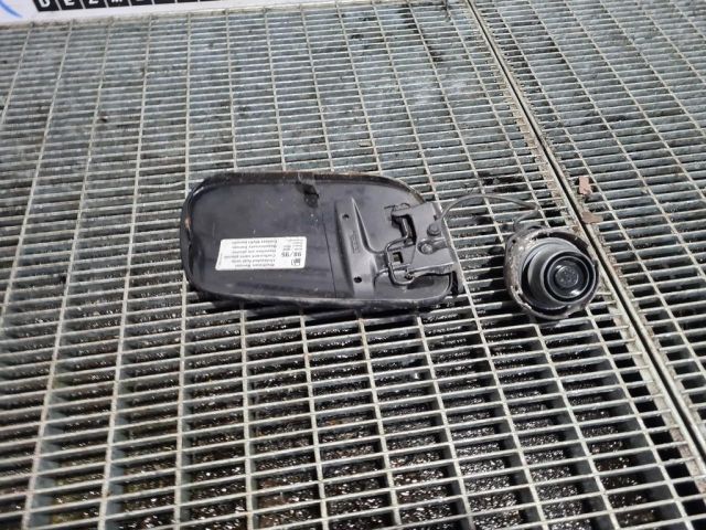 bontott PORSCHE CAYENNE Tankajtó