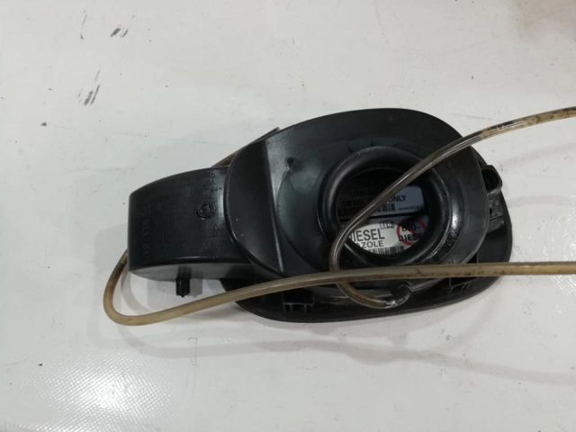 bontott PORSCHE CAYENNE Tankajtó