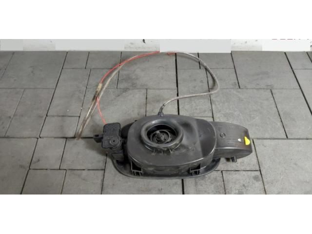 bontott PORSCHE CAYENNE Tankajtó