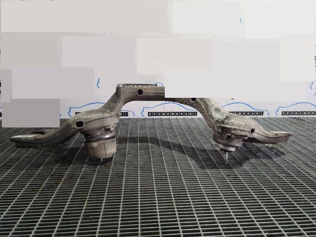 bontott PORSCHE CAYENNE Tartó Bak