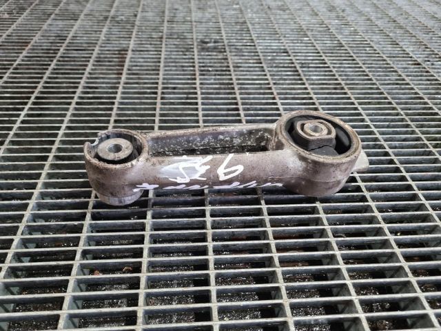 bontott PORSCHE CAYENNE Tartó Bak