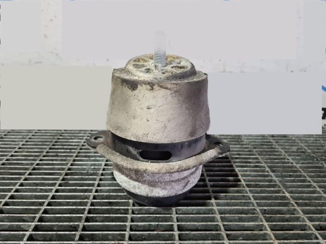 bontott PORSCHE CAYENNE Tartó Bak