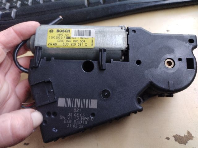 bontott PORSCHE CAYENNE Tetőablak Motor