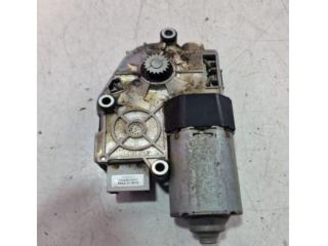 bontott PORSCHE CAYENNE Tetőablak Motor