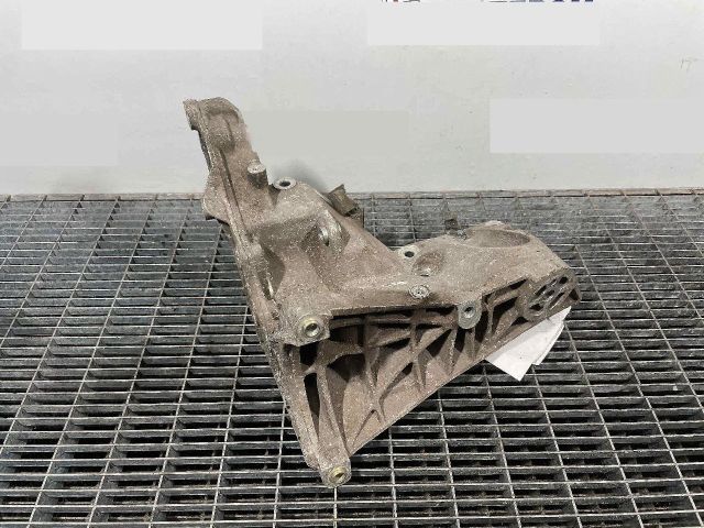 bontott PORSCHE CAYENNE Motor Tartó Bak Bal