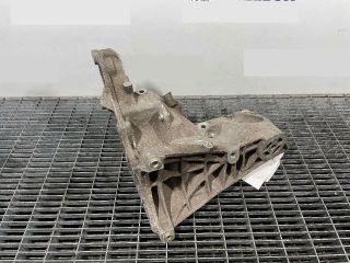 bontott PORSCHE CAYENNE Motor Tartó Bak Bal