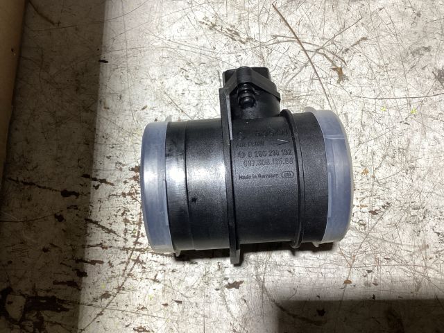 bontott PORSCHE CAYENNE Légtömegmérő