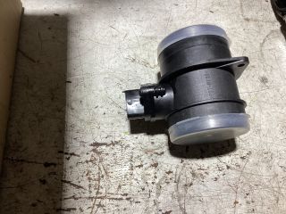 bontott PORSCHE CAYENNE Légtömegmérő