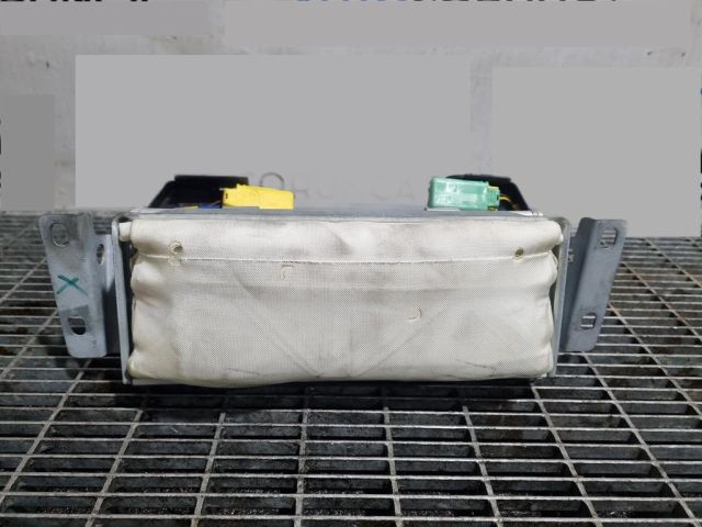 bontott PORSCHE CAYENNE Utasoldali Légzsák