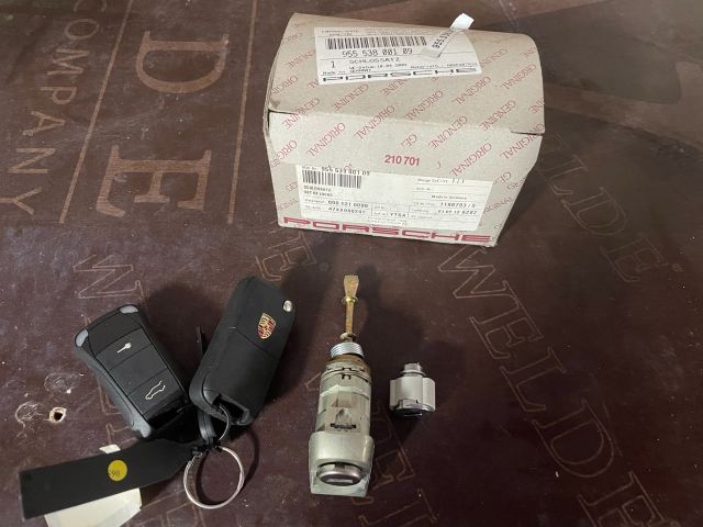 bontott PORSCHE CAYENNE Zárbetét Szett