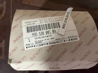 bontott PORSCHE CAYENNE Zárbetét Szett