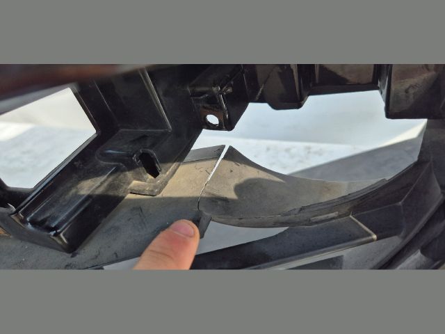 bontott PORSCHE CAYMAN Első Lökhárító (Üresen)